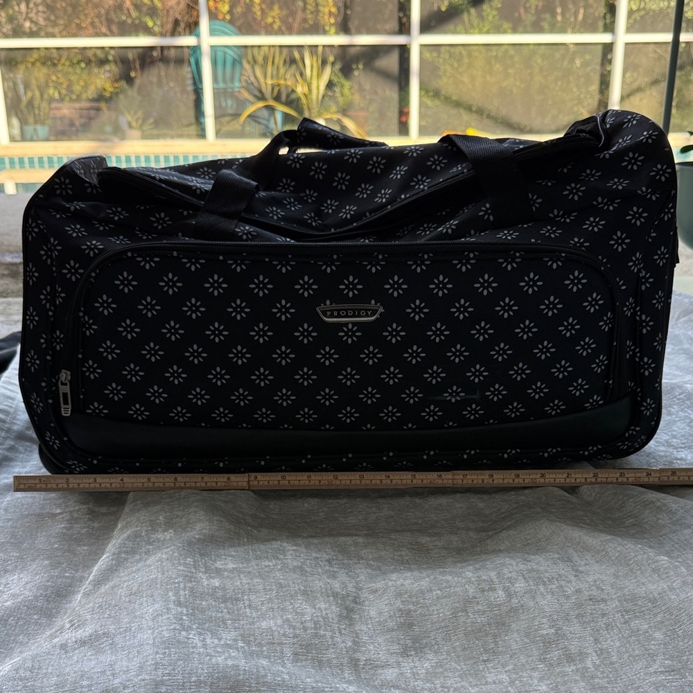 Black Rolling Duffel Bag Retractable Handle Travel Luggage Bag